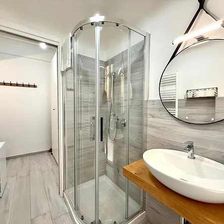 Life In Monteverde, Romantic For 2 Rome